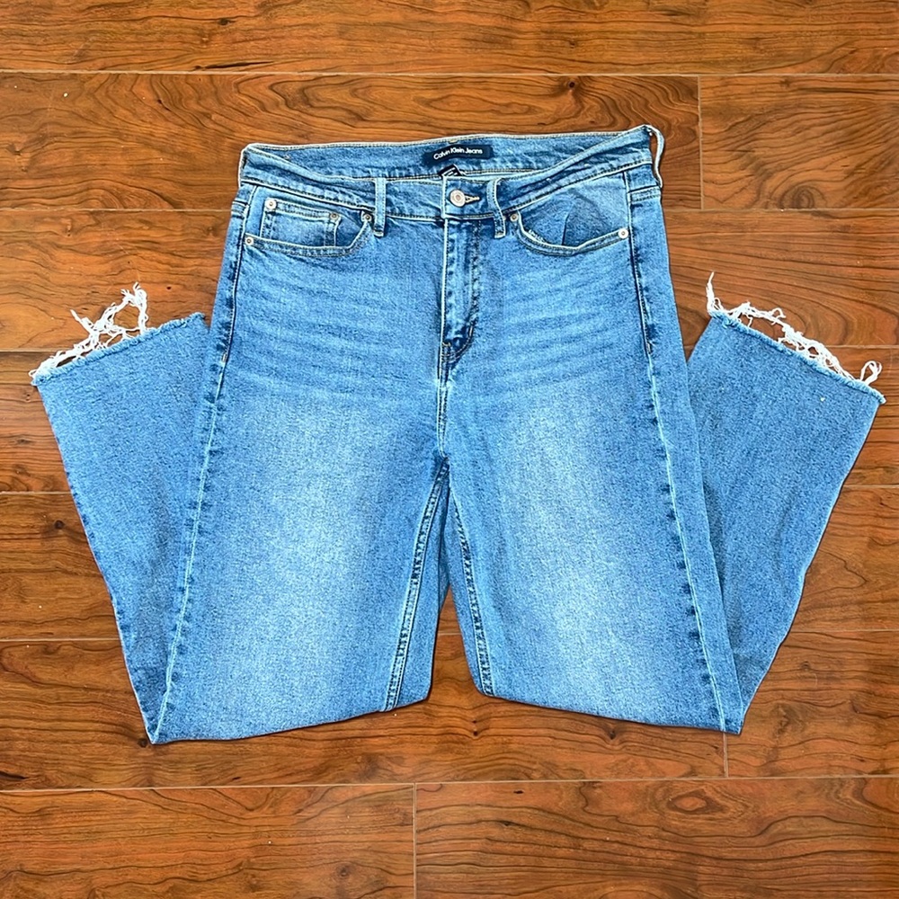 Calvin Klein High Rise Straight Leg Cropped Light Wash Jeans